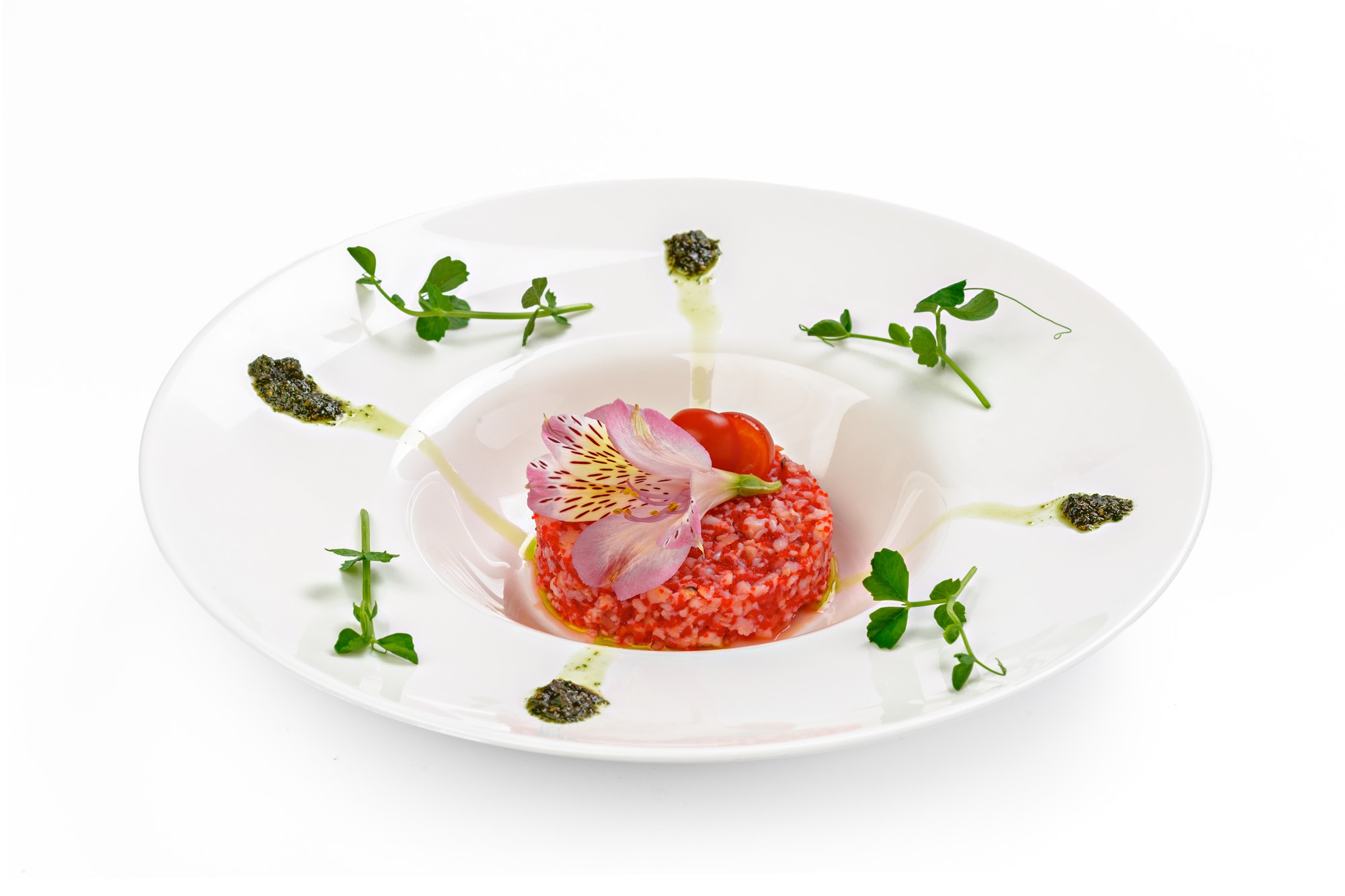 Piatto finito con impiattamento moderno